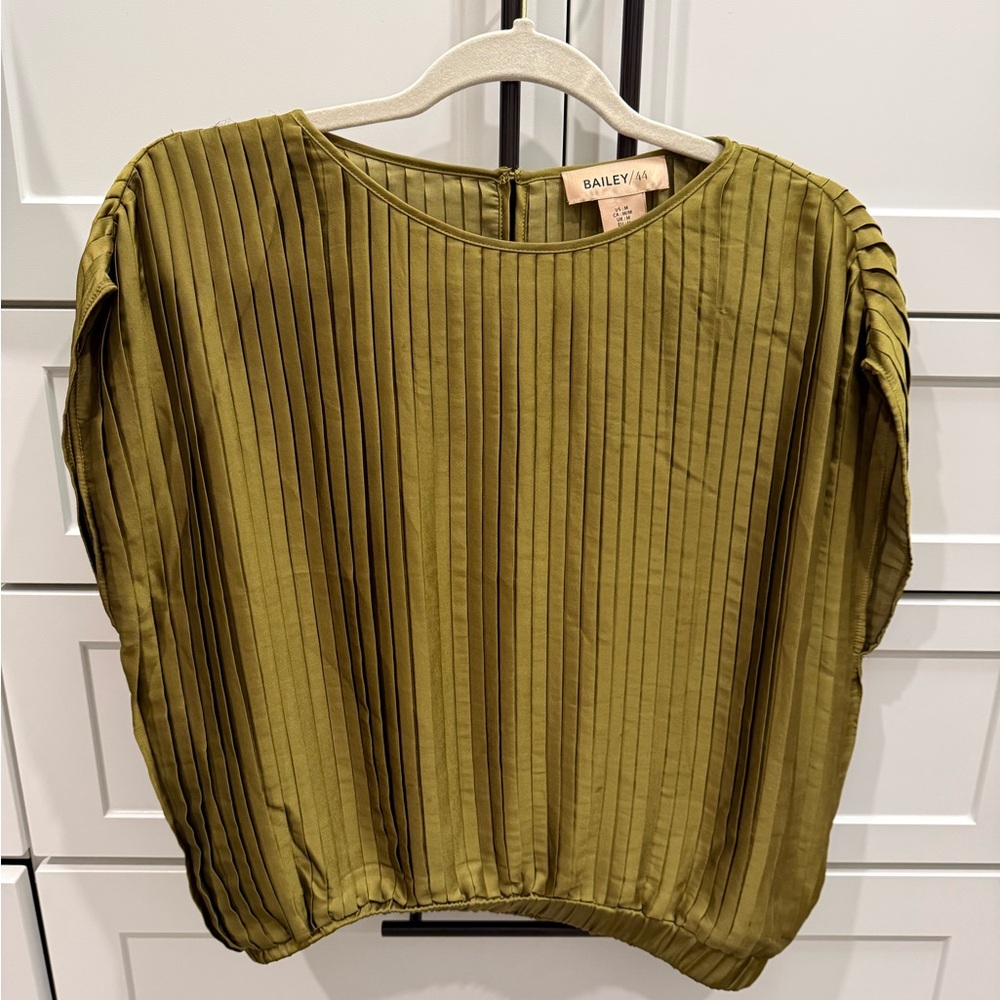 Bailey 44 Olive Green Silk Effect Pleated Elastic Waist Blouse M